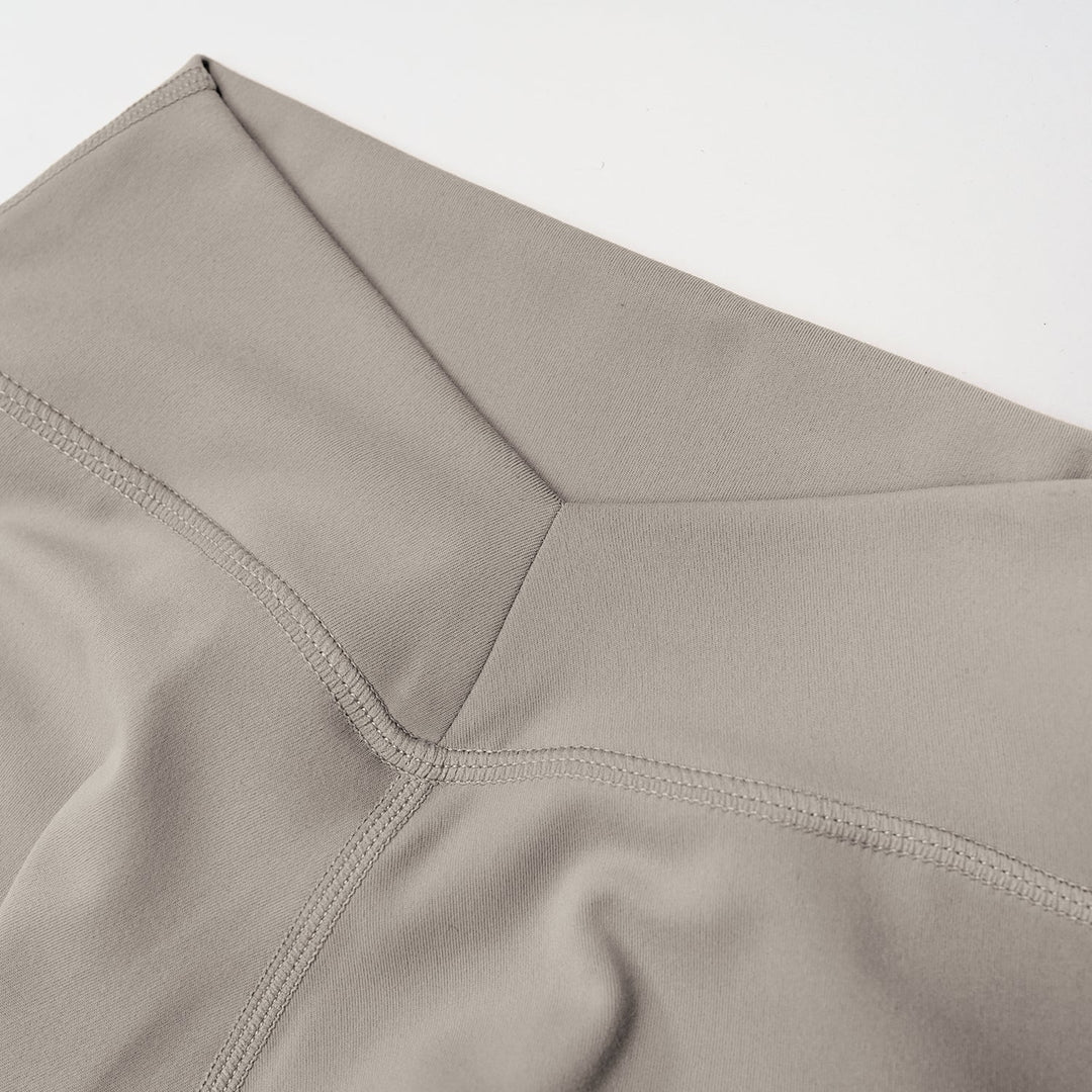 V-Back High-Waist Leggings