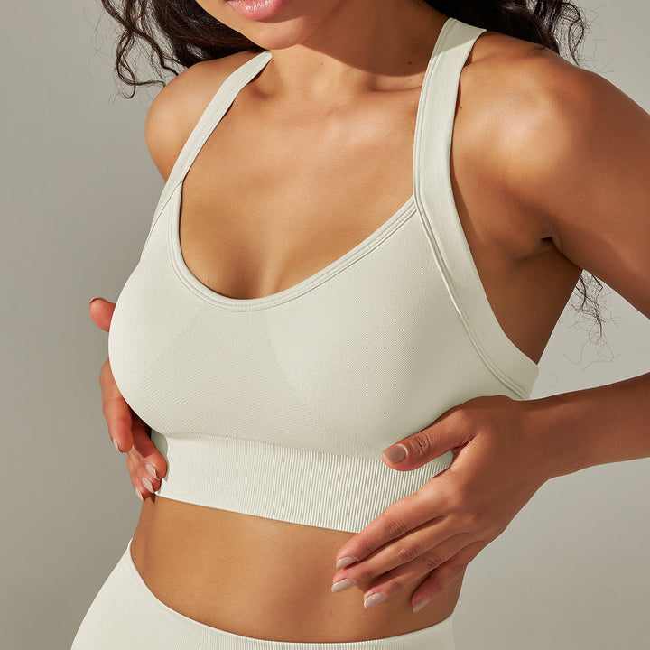 Seamless Cross-Back Sports Bra