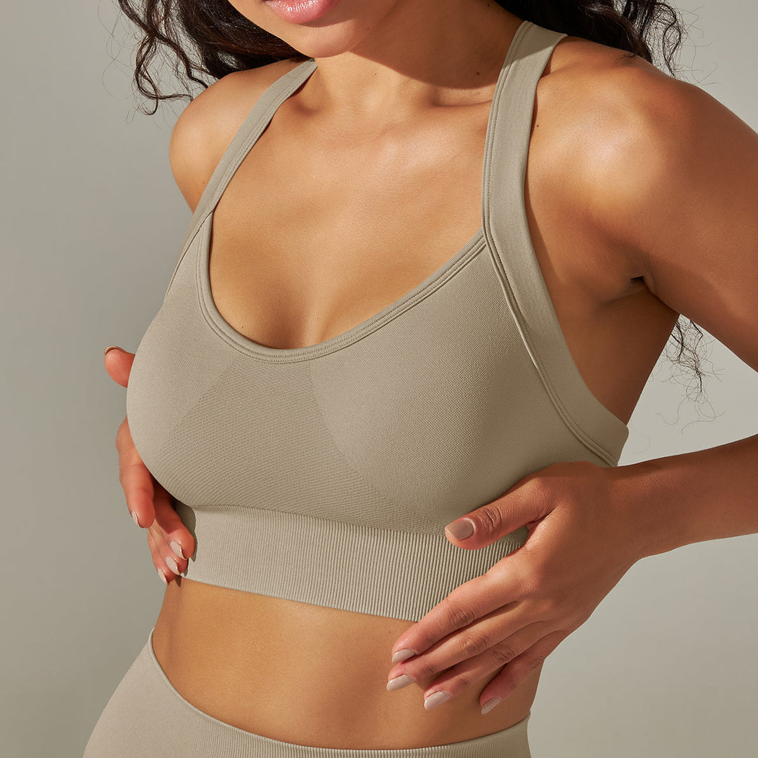 Seamless Cross-Back Sports Bra
